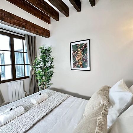 Le Marais' Finest Luxurious Apartment Paris Bagian luar foto