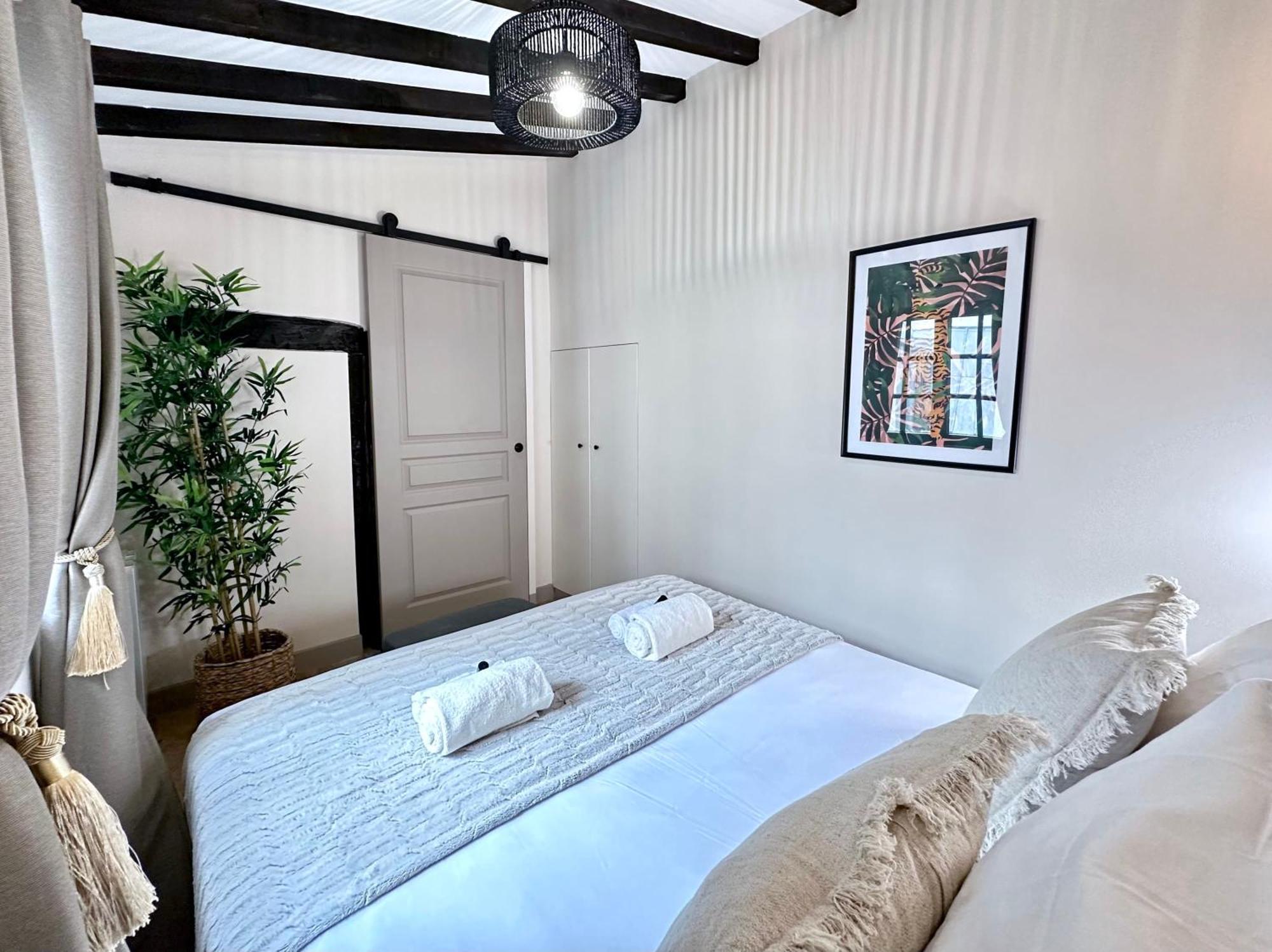 Le Marais' Finest Luxurious Apartment Paris Bagian luar foto