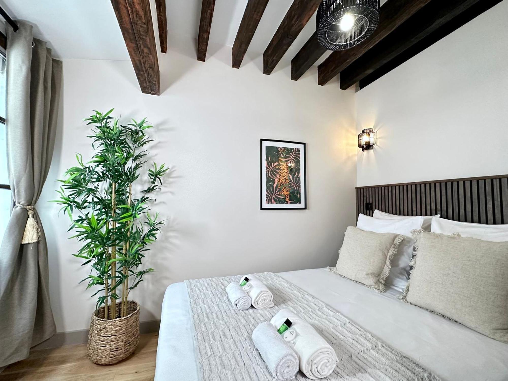 Le Marais' Finest Luxurious Apartment Paris Bagian luar foto
